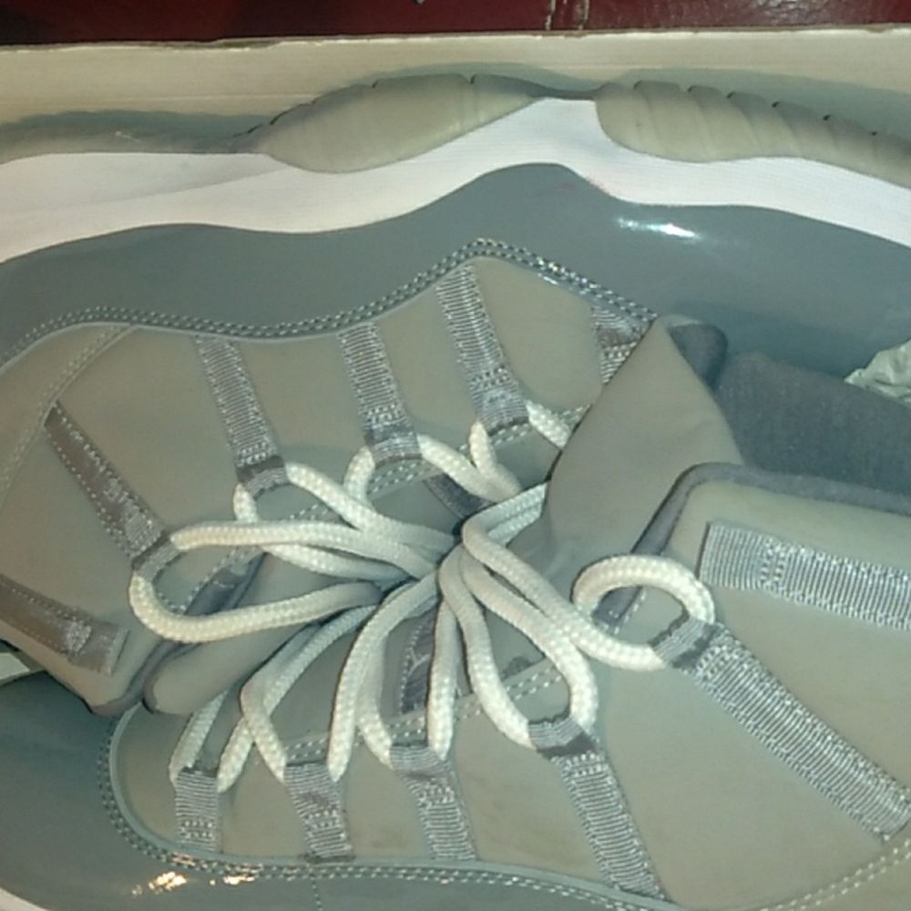 Air Jordan 11 Retro Cool Grey size 13